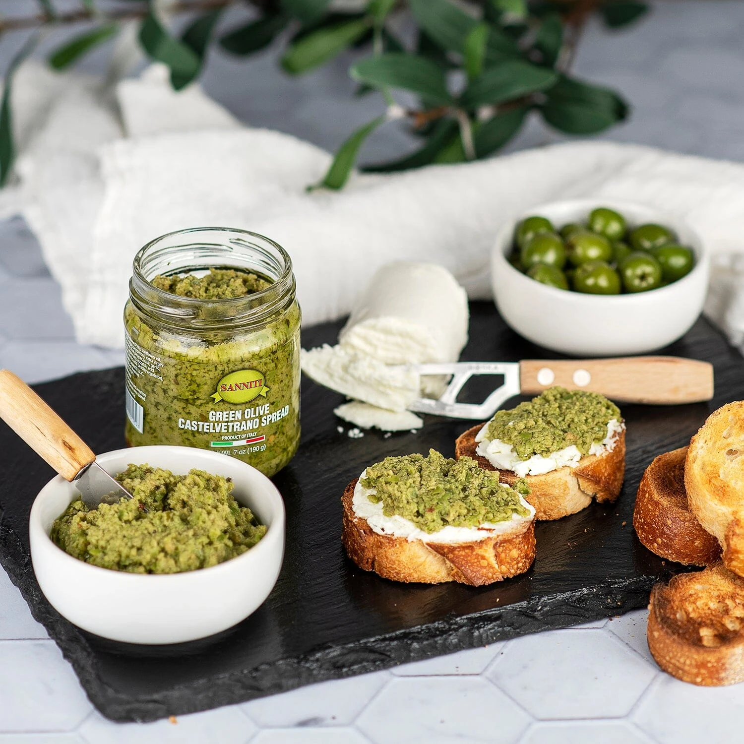 Sanniti Green Castelvetrano Olive Spread Jar, 7 Oz (190 G) - Image 4